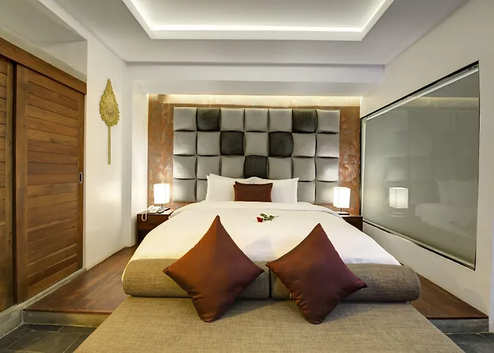Solitaire Damnak Hotel